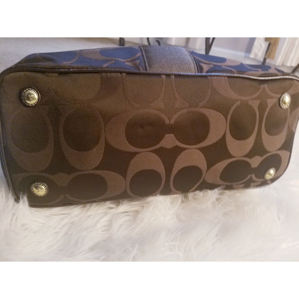 *Authentic* Coach Handbag - Picture 5 of 8